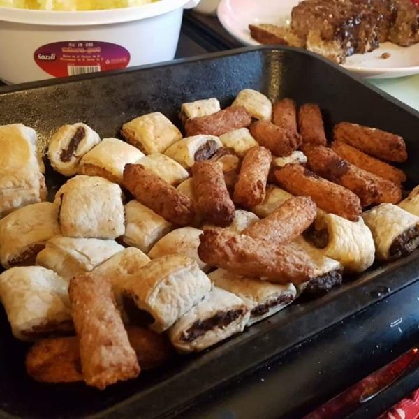 Mini Linda McCartney mini cocktail sausages and wellingtons